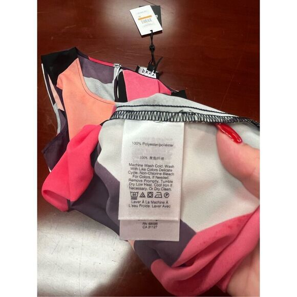 DKNY Pink Purple Black Abstract Roynded Hem Tank Too sz S NWT - Picture 6 of 7